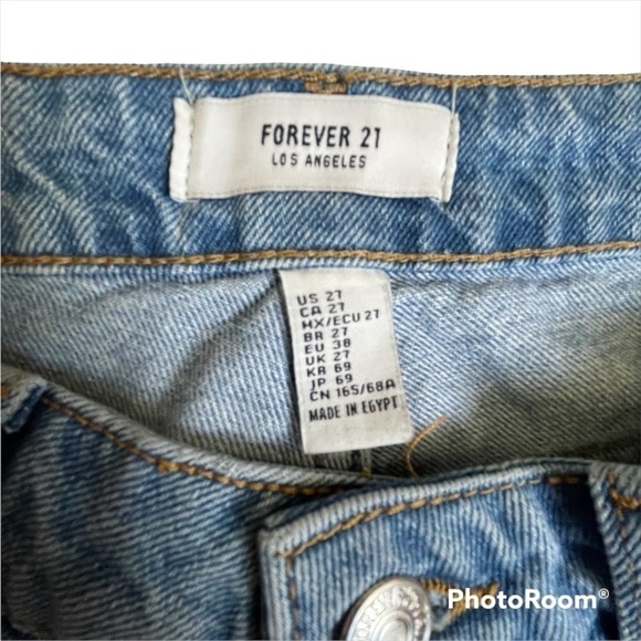 FOREVER 21 CUTOFF JEAN SHORTS Size 27 - Picture 4 of 4